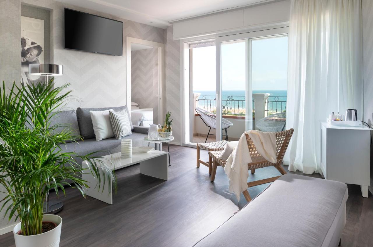 Hotel Atlantic Riviera Mare Misano Adriatico Dış mekan fotoğraf