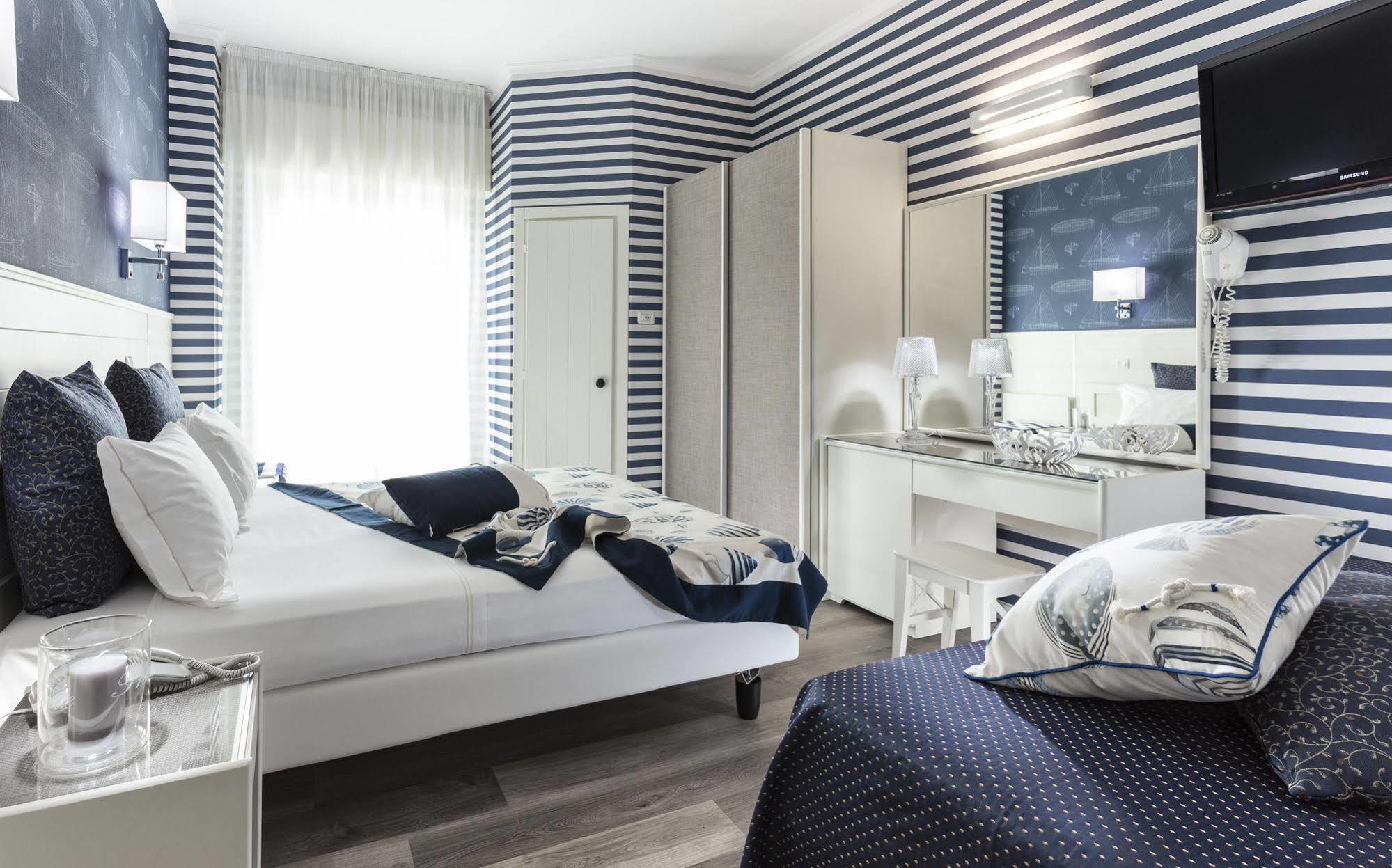 Hotel Atlantic Riviera Mare Misano Adriatico Dış mekan fotoğraf